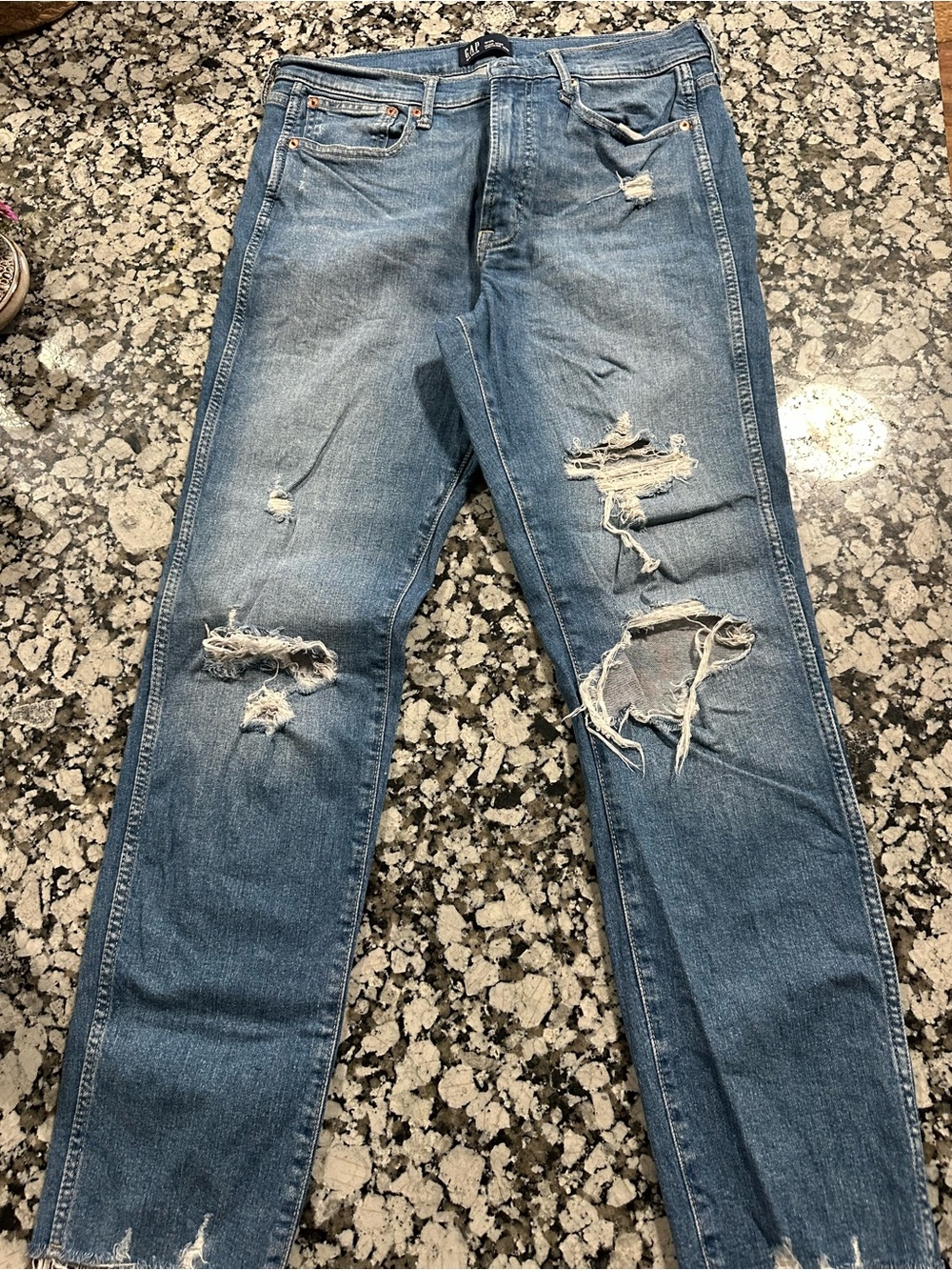 GAP women’s Distressed Slim Straight Jeans - Light Blue size 12